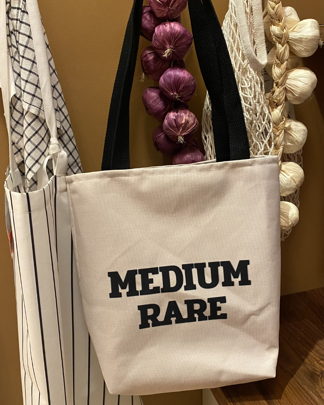 MEDIUM RARE TOTE BAG